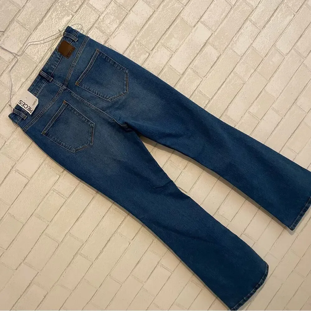 NWT $70 Pieces UK Denim Flare Fit High Waist Jeans MED NEW